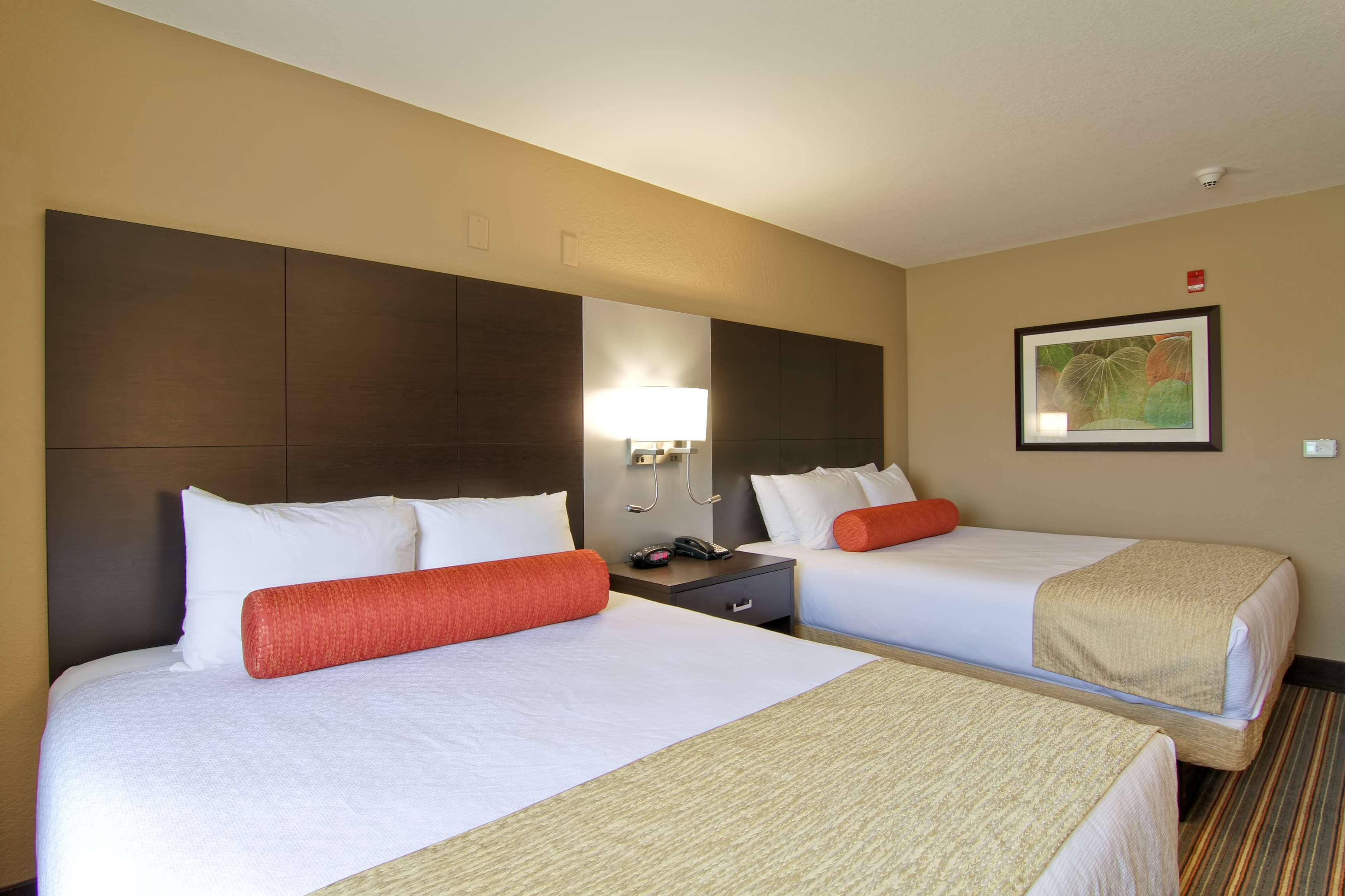 Best Western Plus Woodstock Inn & Suites Exteriér fotografie