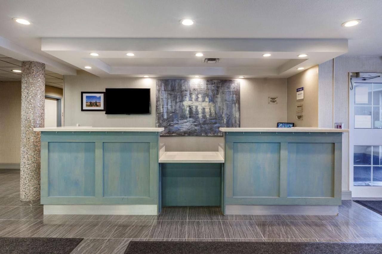 Best Western Plus Woodstock Inn & Suites Exteriér fotografie