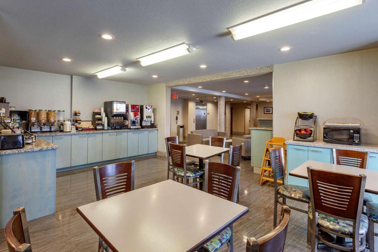Best Western Plus Woodstock Inn & Suites Exteriér fotografie