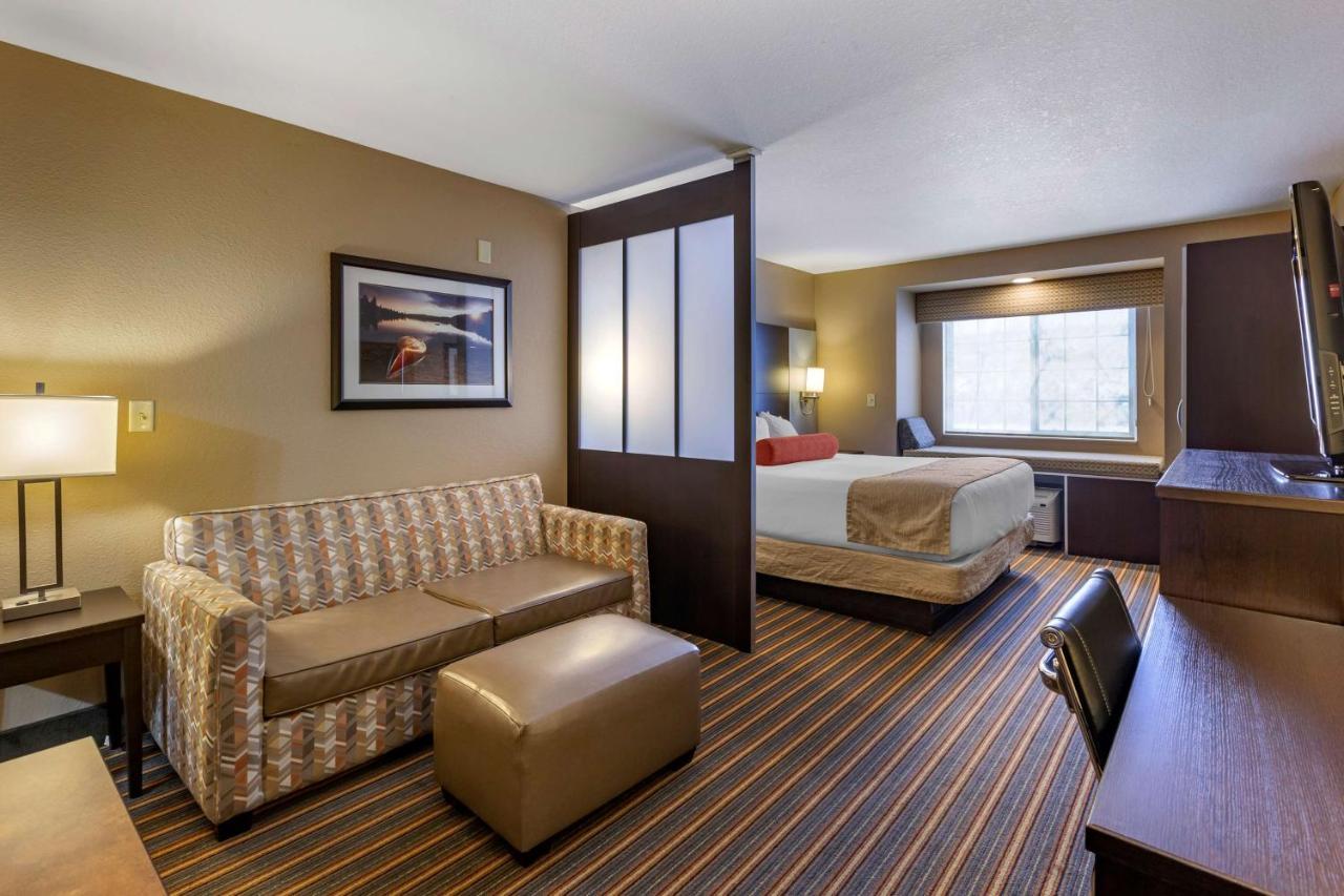 Best Western Plus Woodstock Inn & Suites Exteriér fotografie