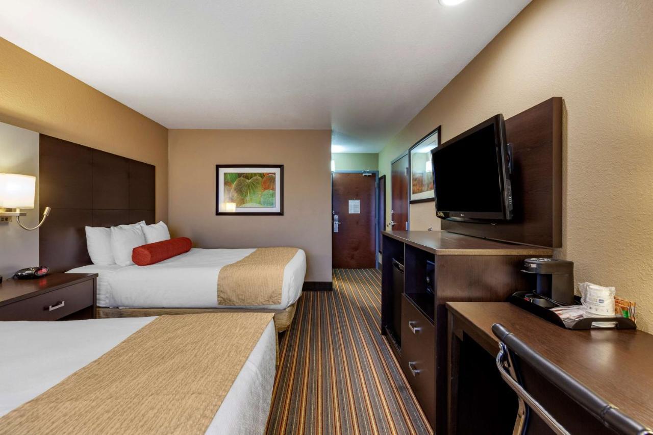 Best Western Plus Woodstock Inn & Suites Exteriér fotografie