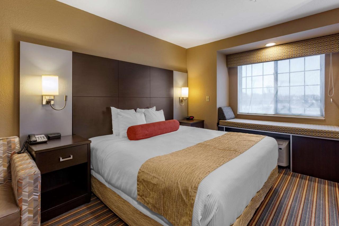 Best Western Plus Woodstock Inn & Suites Exteriér fotografie