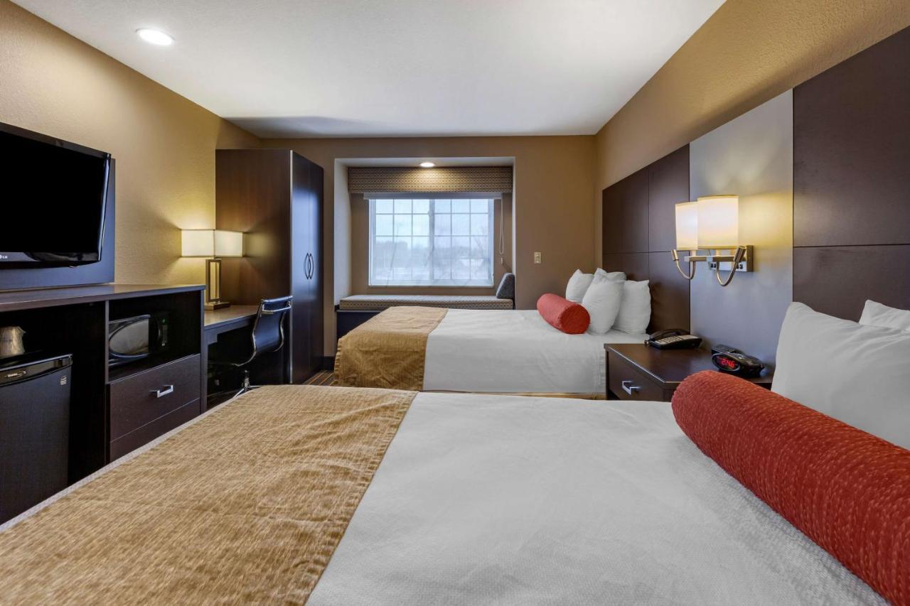 Best Western Plus Woodstock Inn & Suites Exteriér fotografie