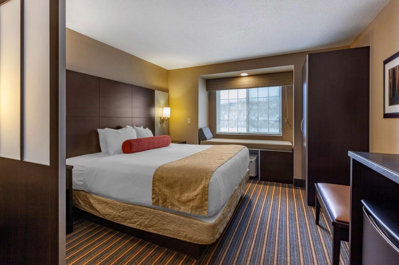 Best Western Plus Woodstock Inn & Suites Exteriér fotografie