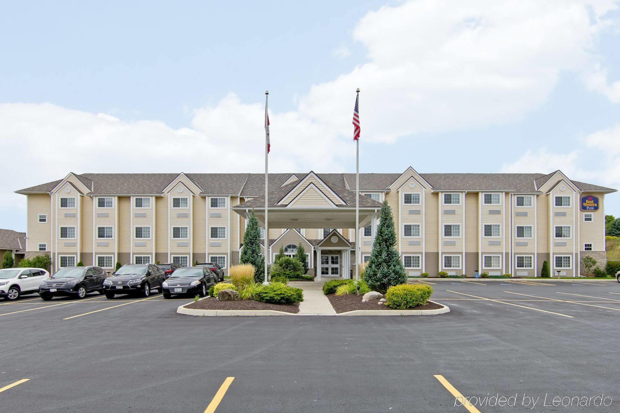 Best Western Plus Woodstock Inn & Suites Exteriér fotografie